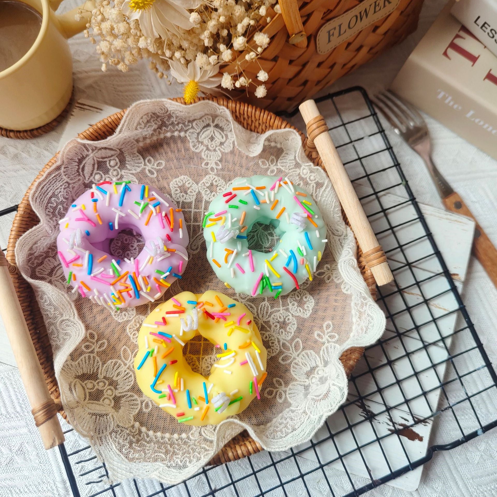 doughnut candle round color