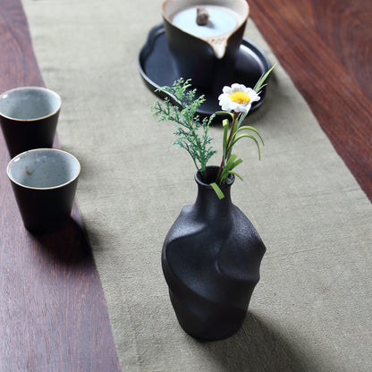 Ecofriendly minimal ceramic vase  2