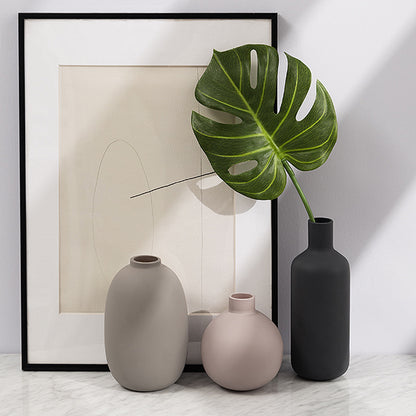 Nordic Minimal Ceramic Vase 