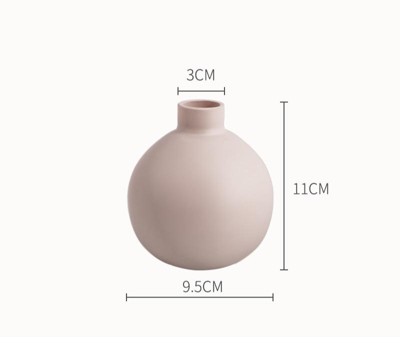 Nordic Minimal Ceramic Vase 2