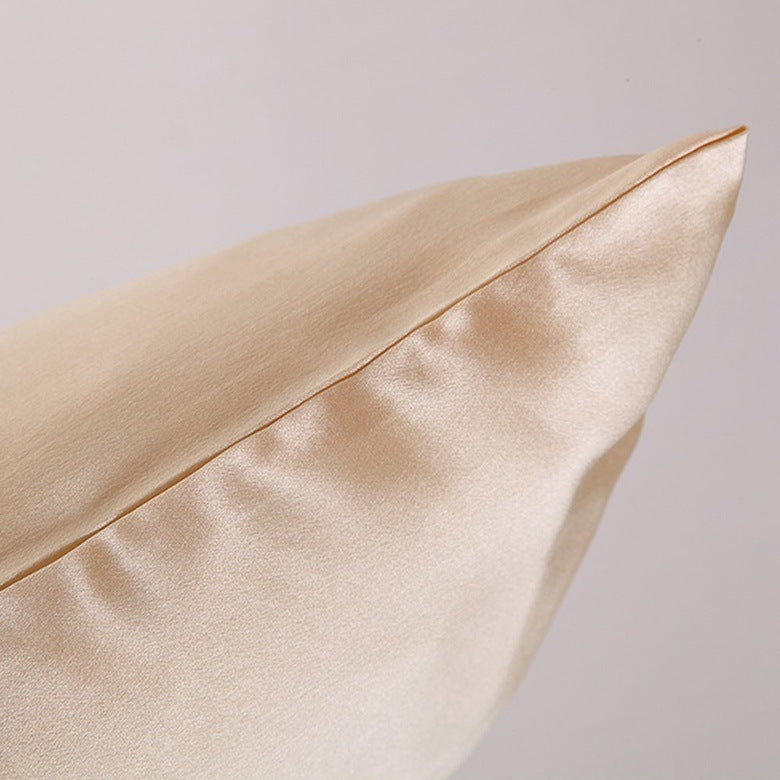 Pillowcase silk and satin beige 2